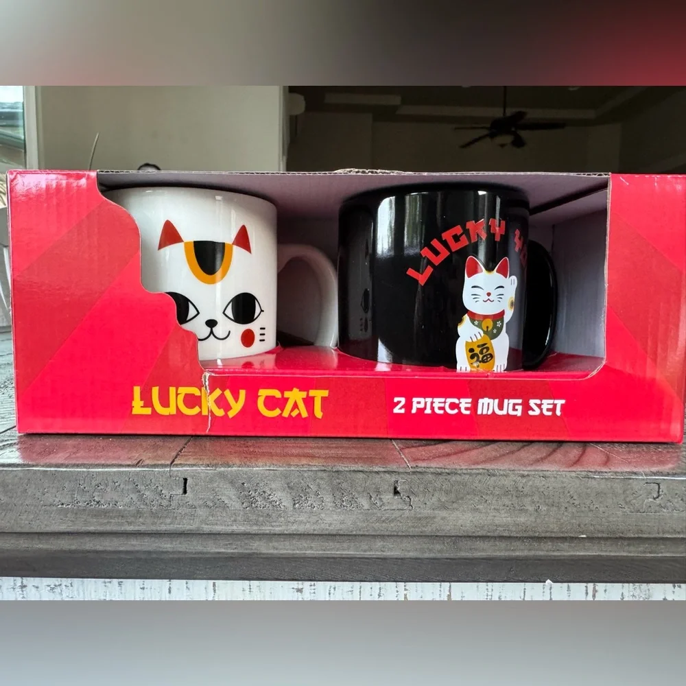MAD Engine- Lucky Cat 2-Piece Mug Set (NEW)